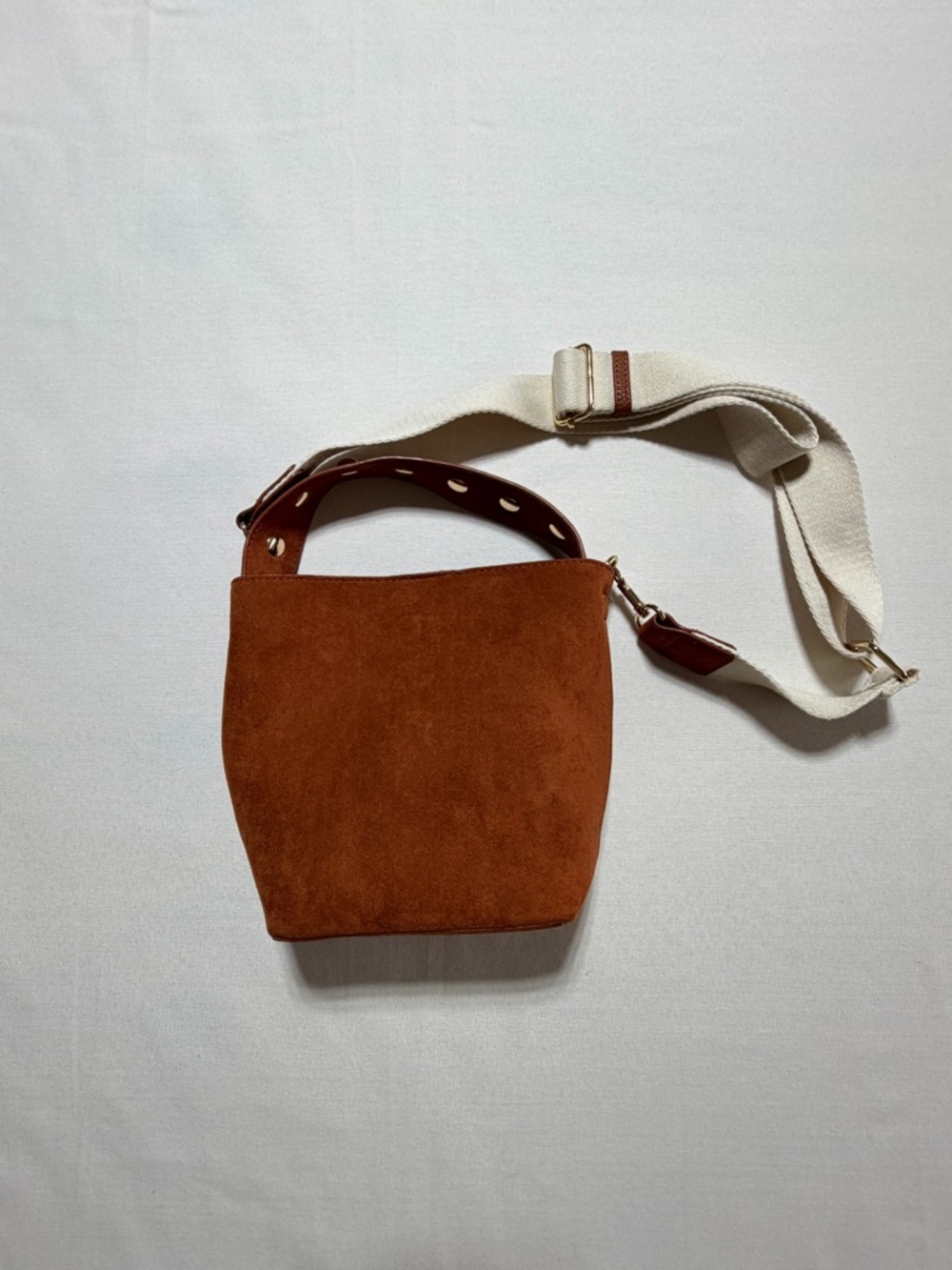 Women’s Cognac Brown‎ Faux Suede Bucket Bag Studded Top Handle Crossbody Handbag - Picture 2 of 8